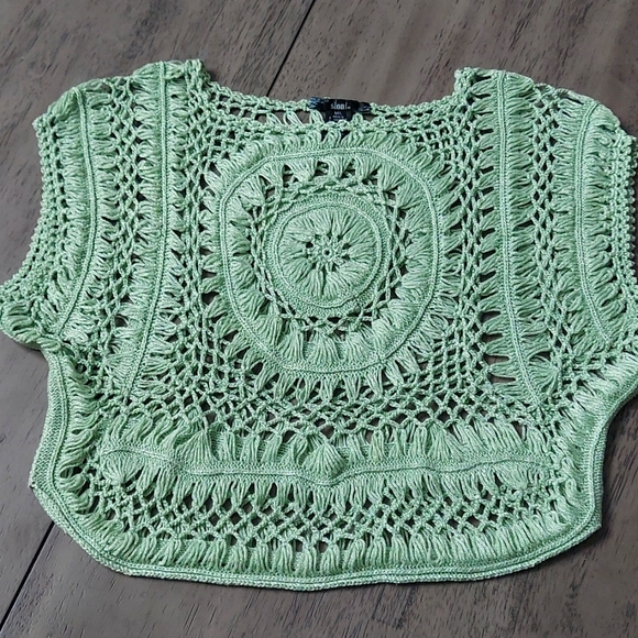 Sioni Tops - Beautiful Crochet Top